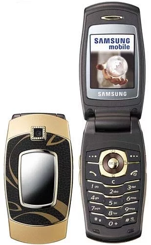 Samsung_SGH-E500.webp