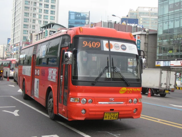 Seoul_Bus_9409.webp