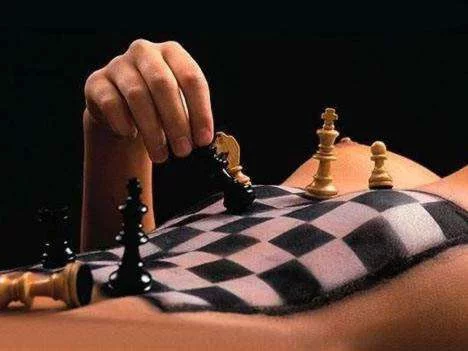 sexy_chess_004.webp