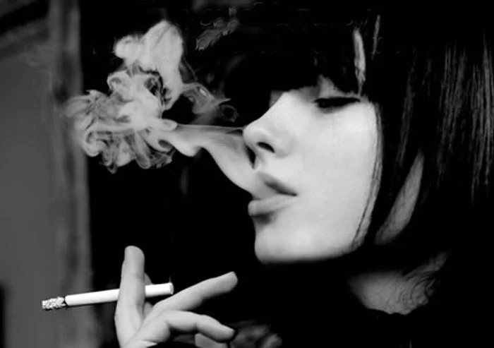 smoking-girl_09.webp
