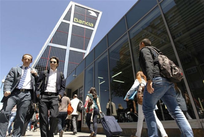 spain_bank.jpg