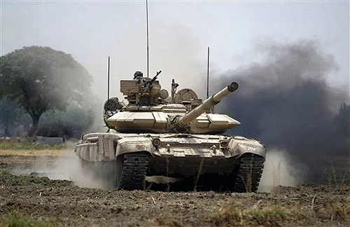 t-90_05.webp