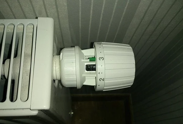 termoregulyatory-dlya-otopleniy-06.webp