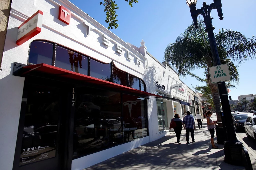 tesla-pasadena.webp