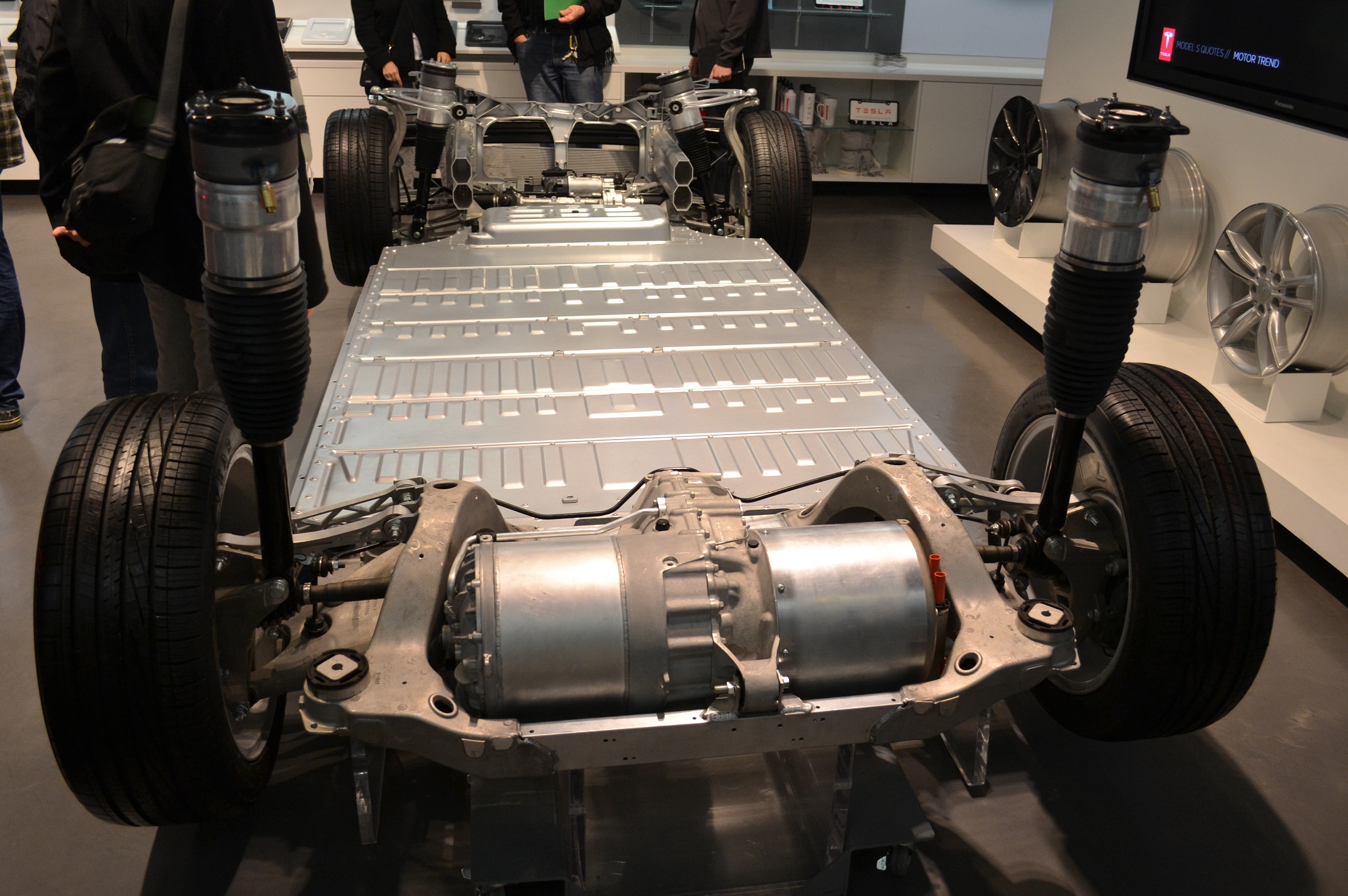 Tesla_Motors_Model_S_base.jpg