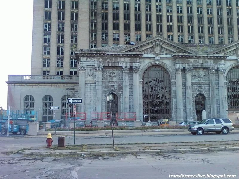 TF3DetroitCentralStationSurge29-1.webp
