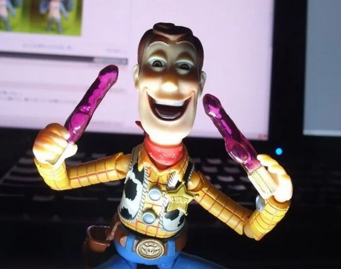 the_secret_life_of_woody_21.webp