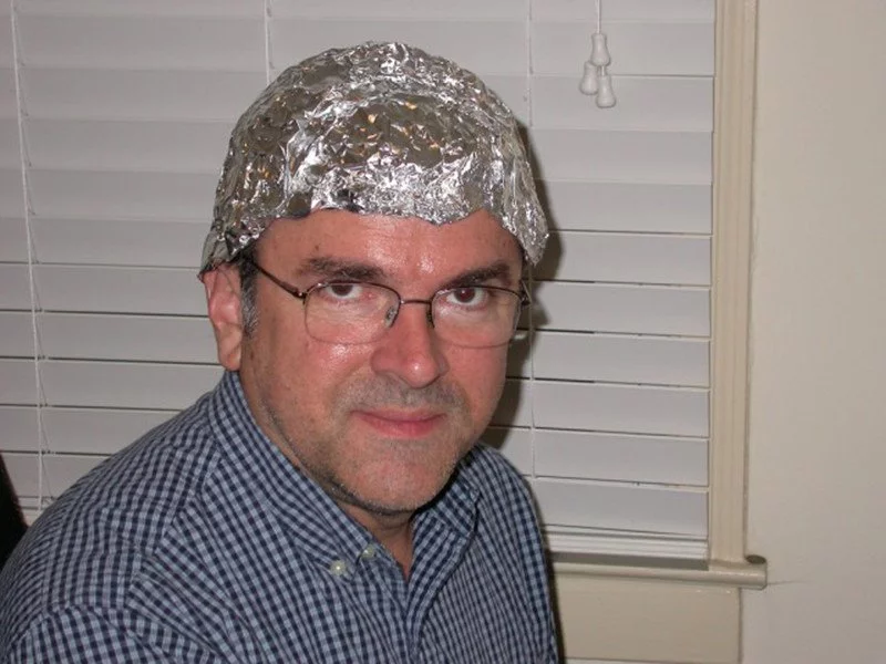 tin_foil_hat-4.webp
