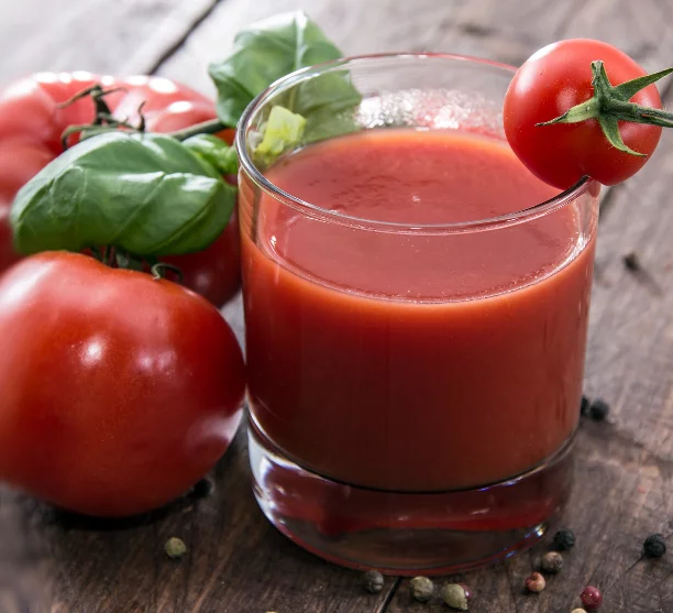 tomato-juice-at-home%2B-01.webp