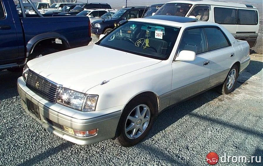 toyota_crown_12603.webp