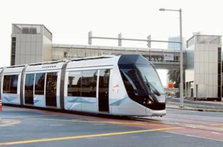 tram-dubai-460x303.webp