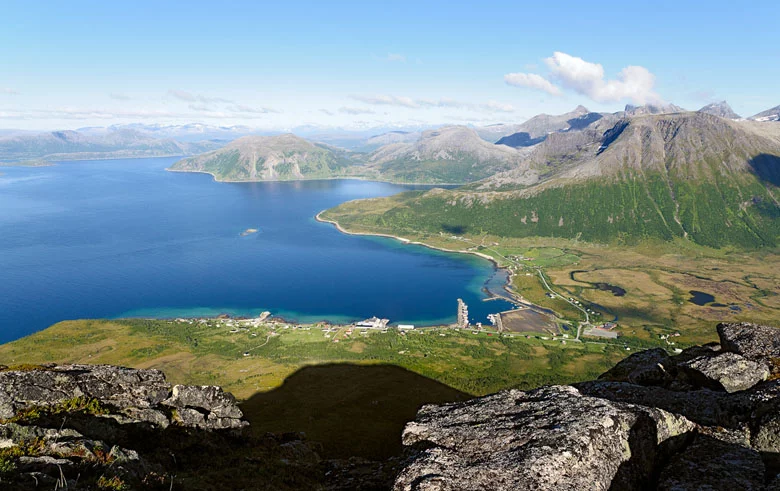 Tromtinden%20Norway%20%28m%29.webp
