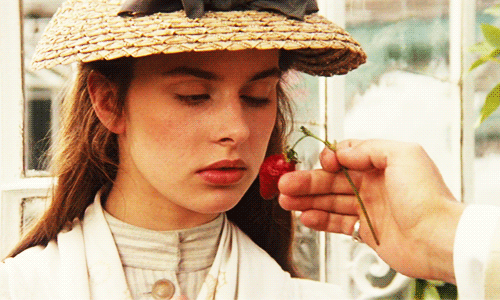 tumblr_ne0mr5i4Tp1qzgwh4o5_r2_500.gif