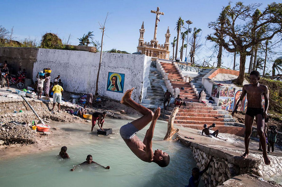 uchshikh_fotografij_goda_ot_national_Geographic_32.jpg