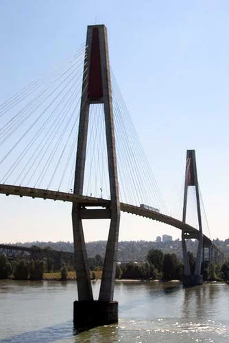 Vancouver_skybridge.webp