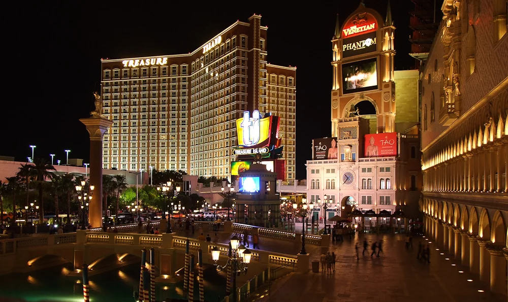 vegas11.webp