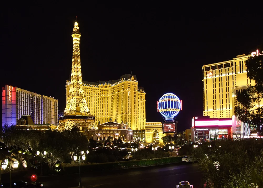 vegas20.webp