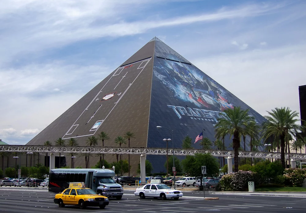 vegas22.webp