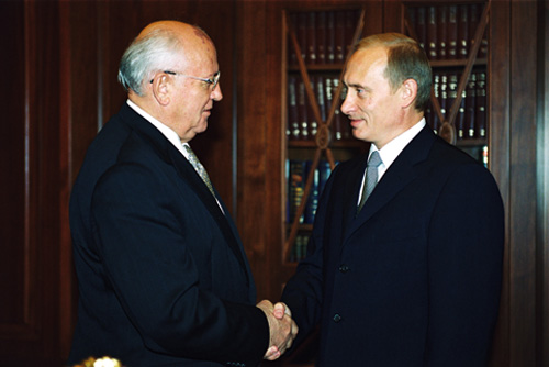 Vladimir_Putin_8_October_2001-1.jpg