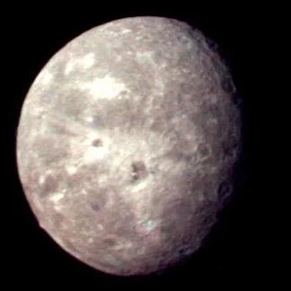 Voyager_2_picture_of_Oberon.webp