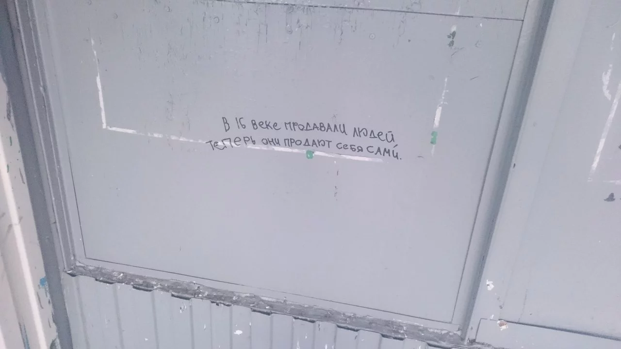 vYfJuKAWxKM.webp