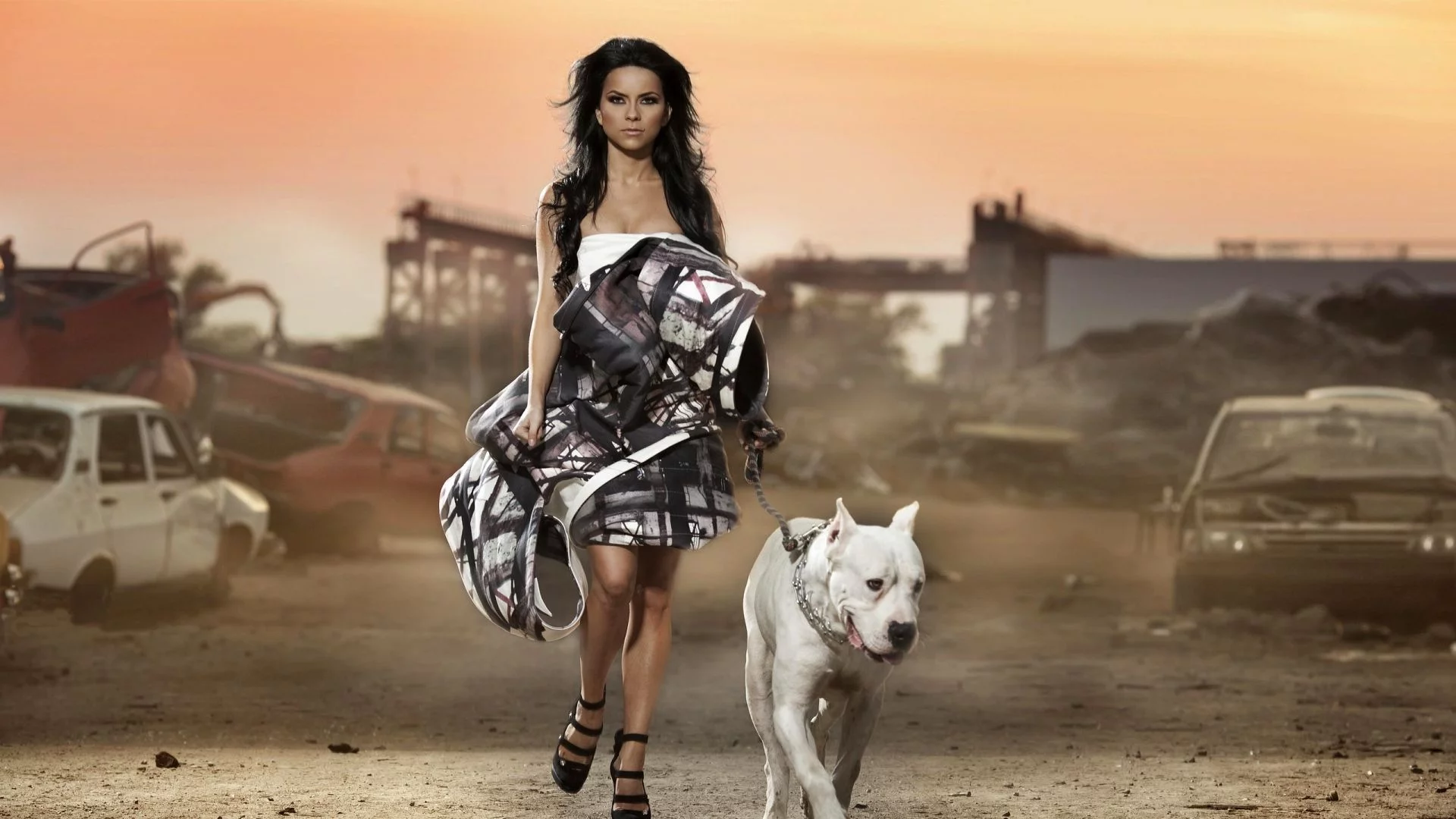 wallpaper2you_379589.webp