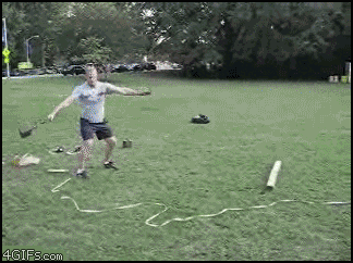 Weight_throw_cameraman.gif