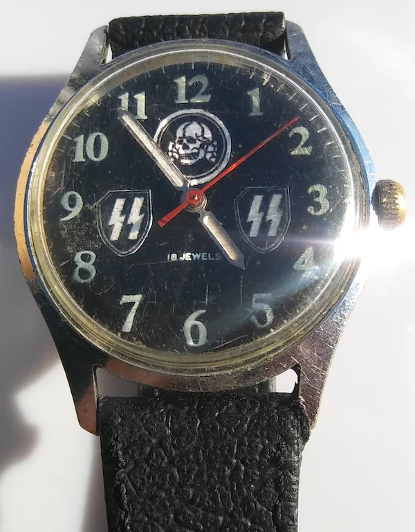 ww2-german-nazi-waffen-ss-totenkopf-watch-replika.webp