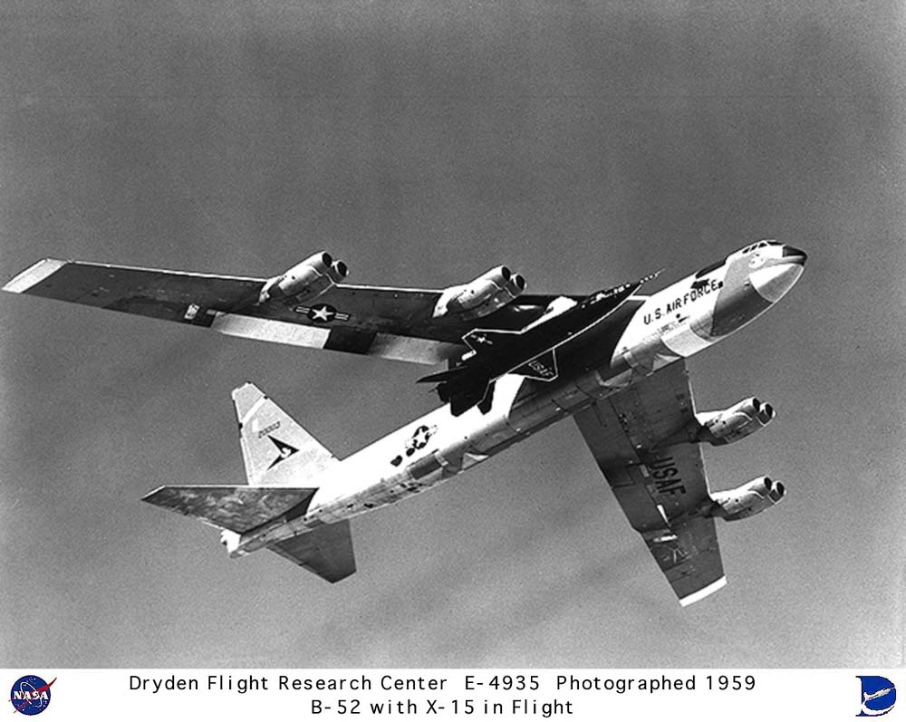 x15b52_2.jpg