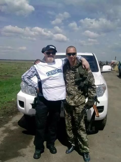 XiEQeqqnb4w.webp