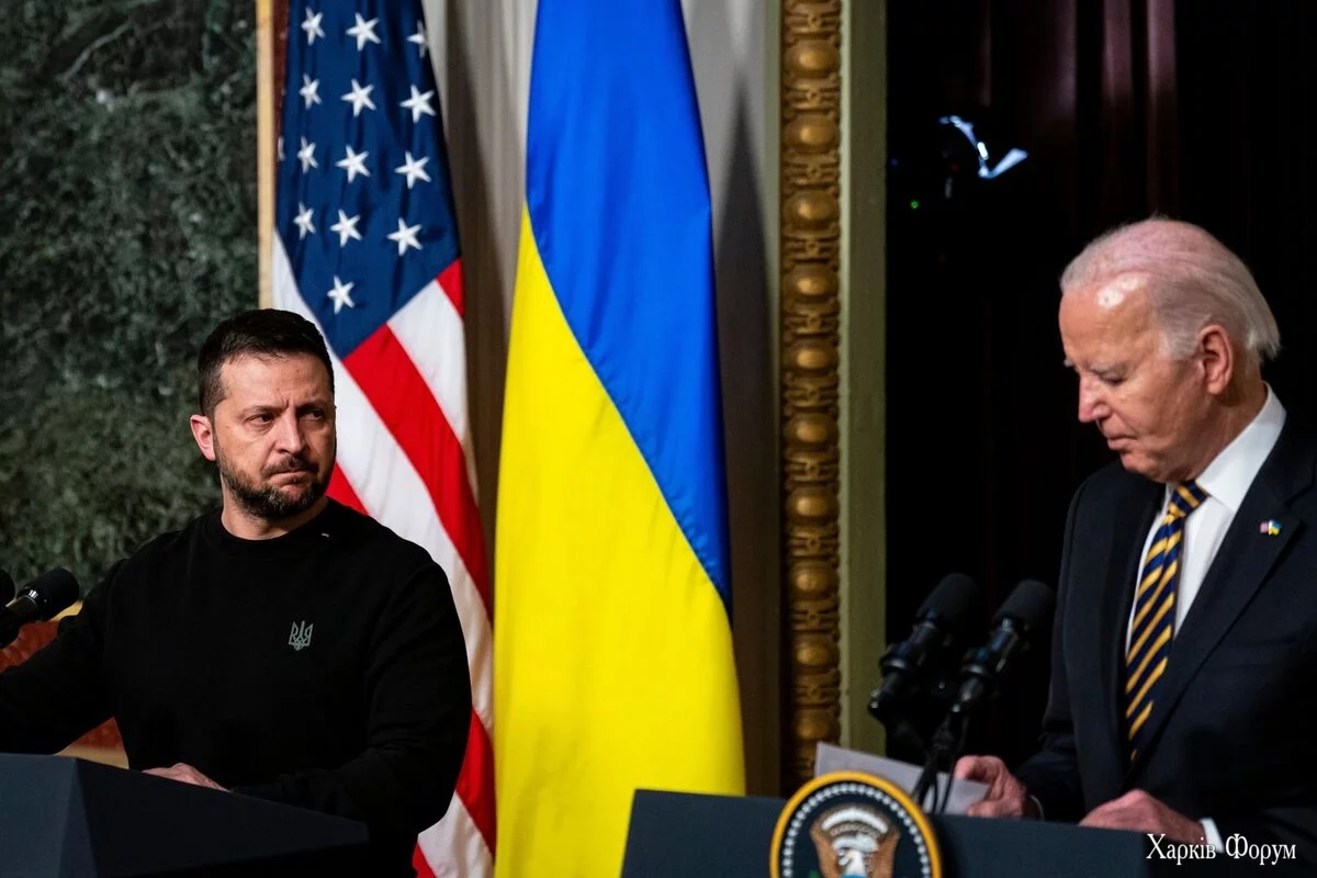 zelenskij-bajden-blumberg.webp