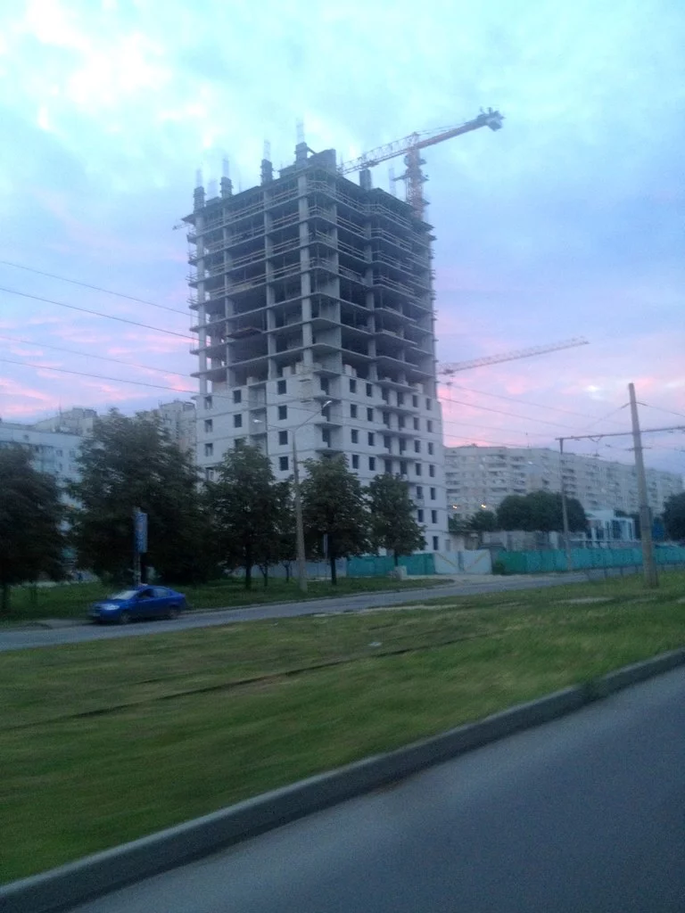 zxbUAg8Ydww.webp