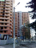 24042010542_2.webp