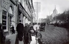 800px-Nikolavskaya_square,_Kharkiv,_c_1900.webp