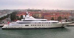 Яхта-Абрамовича-Pelorus.jpg