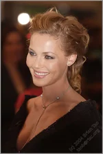 lj-connie_nielsen-1.webp