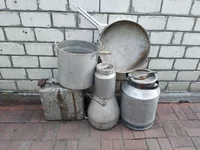 Алюминиевые емкости и посуда.