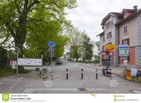 -ьная-граница-меж-у-германией-и-швейцарией-в-горо-е-констанца-69306646.webp