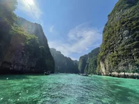 429B5C0D-560D-4C04-9E6F-4363AB6FD990.webp