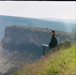 r003-010.webp