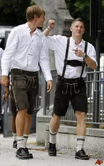 holger-badstuber-bastian-schweinsteiger-2010-8-23-9-1-6.webp