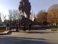 26112010153.webp