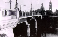 Мост, церковь Воскресенская.jpg