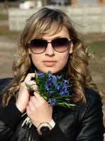 y_bfb6ff71.webp
