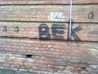 12042011155.webp
