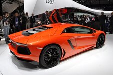 1298990627_lamborghini-aventador4.jpg