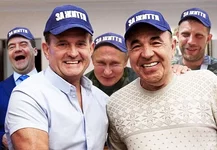 dhe4ga.jpg