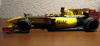 Renault_R30_1-3.webp