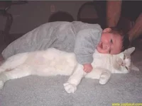 малыш и кот.jpg