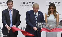 ld-trump-and-melania-picture-id618305776?s=612x612.jpg